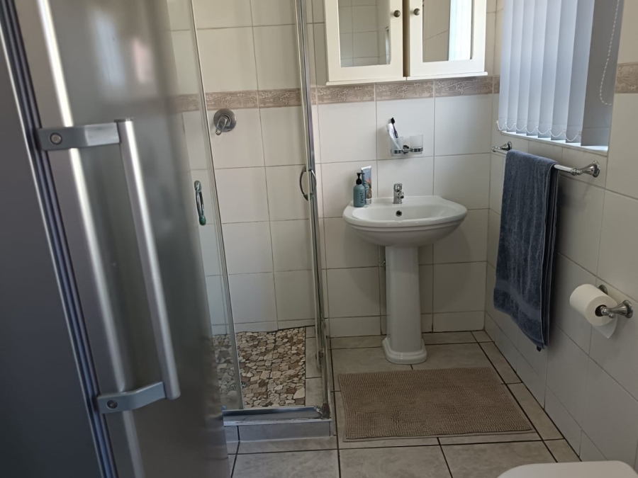 4 Bedroom Property for Sale in Carters Glen Northern Cape
